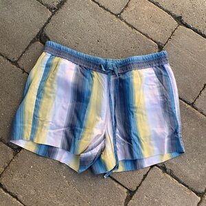 Loft beachside stripped short size S